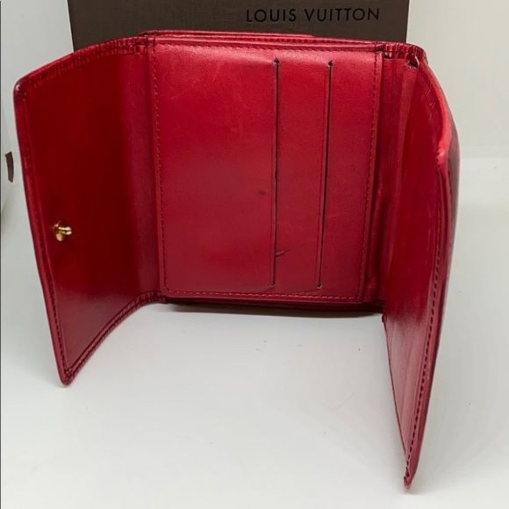 Louis Vuitton Epi Compact Wallet - Picture 3 of 13